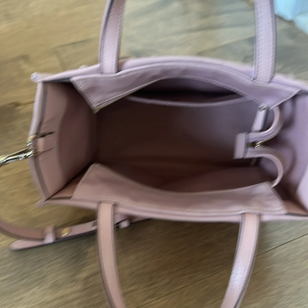 Kate Spade purse with handles and removeable shoulder strap - Picture 5 of 5